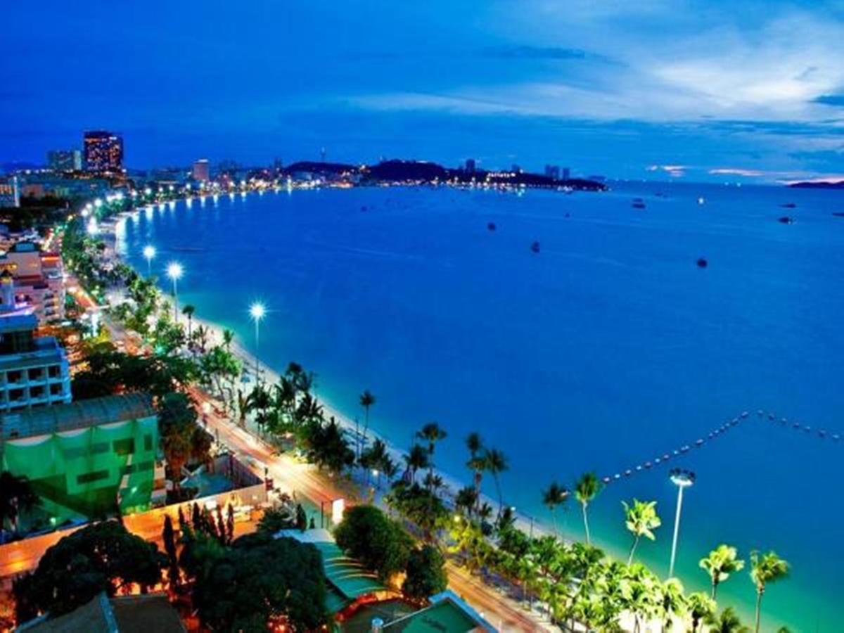 Royal Q & D Suites Pattaya Exterior photo